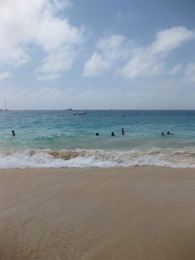 ai890.photobucket.com_albums_ac102_mokas_myphotos_cabo_20verde_20__20sal_IMG_5571.jpg