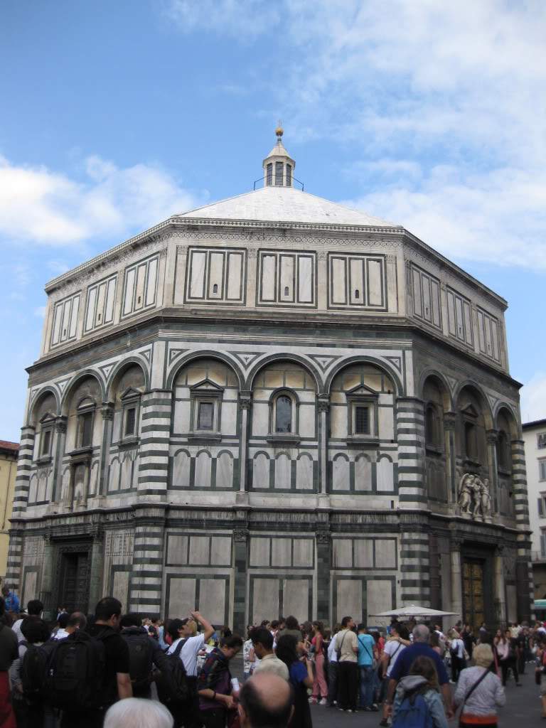ai890.photobucket.com_albums_ac102_mokas_myphotos_florenca_617aliaoladoobaptistrio.jpg