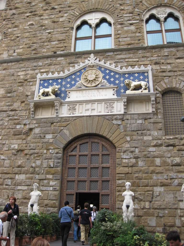 ai890.photobucket.com_albums_ac102_mokas_myphotos_florenca_705PalazzoVechio.jpg