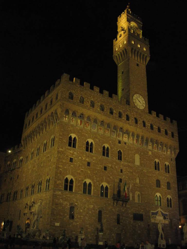 ai890.photobucket.com_albums_ac102_mokas_myphotos_florenca_728palazzoVecchio.jpg