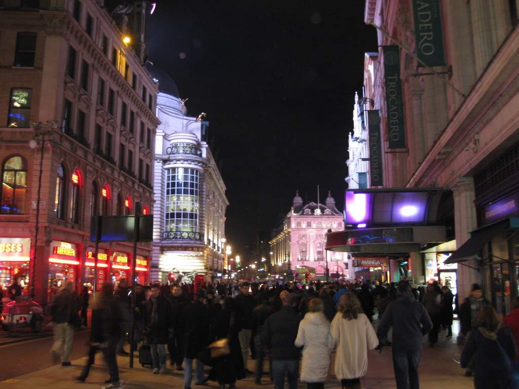 ai890.photobucket.com_albums_ac102_mokas_myphotos_london_IMG_3951.jpg