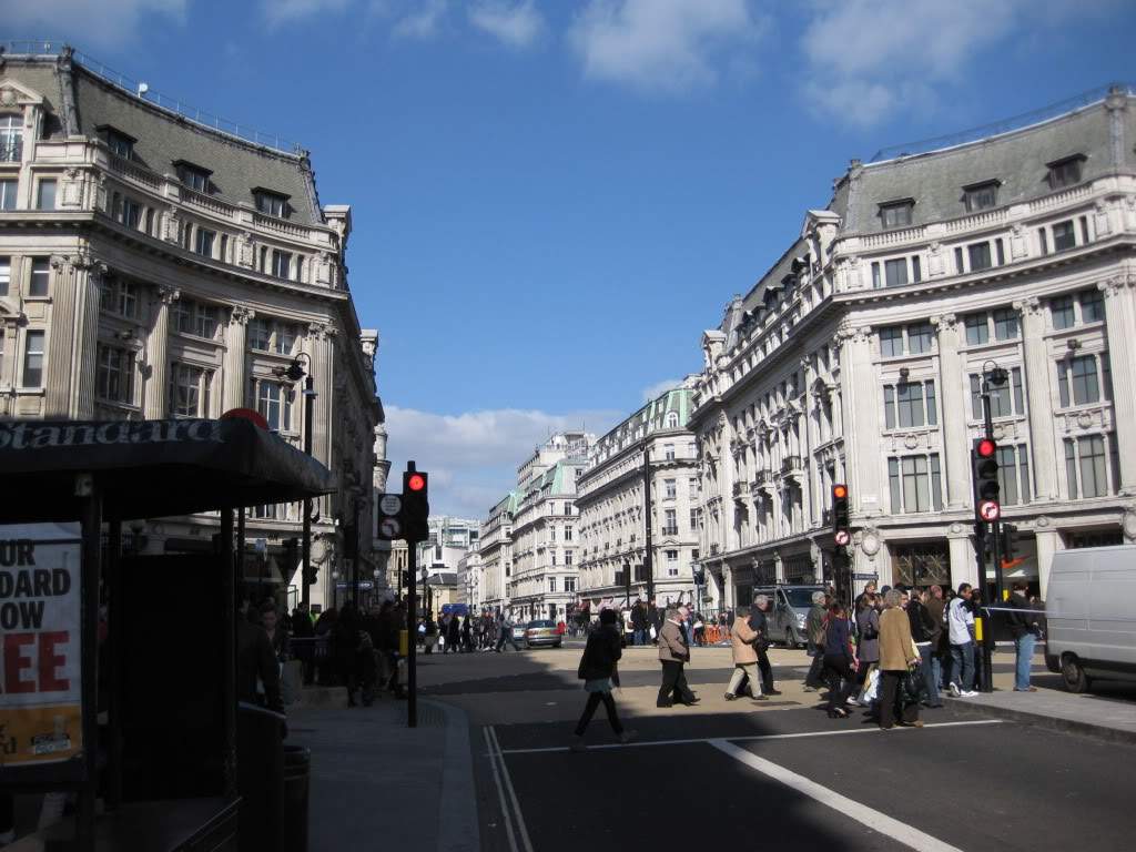 ai890.photobucket.com_albums_ac102_mokas_myphotos_london_IMG_4026.jpg