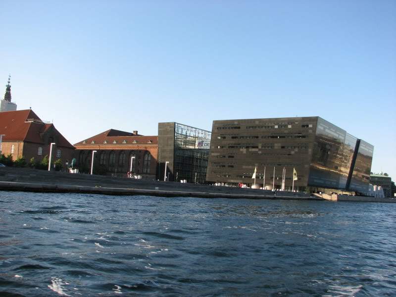 ai894.photobucket.com_albums_ac148_RuiXpto_DiamanteNegroCopenhaga.jpg