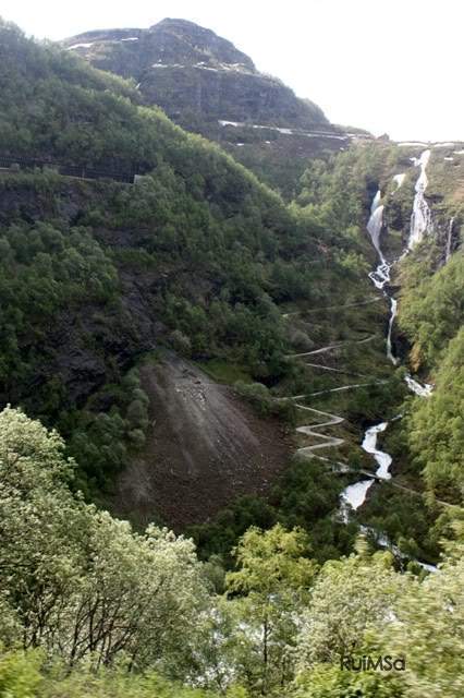 ai894.photobucket.com_albums_ac148_RuiXpto_IMG_6092.jpg