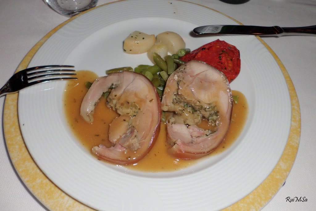 ai894.photobucket.com_albums_ac148_RuiXpto_MileUmaNoitesCostaFavolosa_FavolosaDia12_CIMG2050.jpg