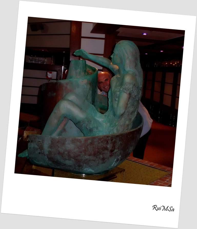 ai894.photobucket.com_albums_ac148_RuiXpto_MileUmaNoitesCostaFavolosa_FavolosaDia12_CIMG2052.jpg