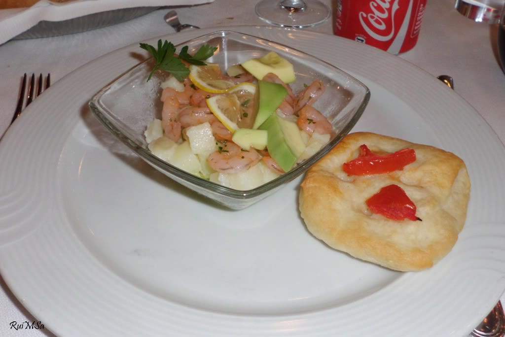 ai894.photobucket.com_albums_ac148_RuiXpto_MileUmaNoitesCostaFavolosa_FavolosaDia13_CIMG2141.jpg