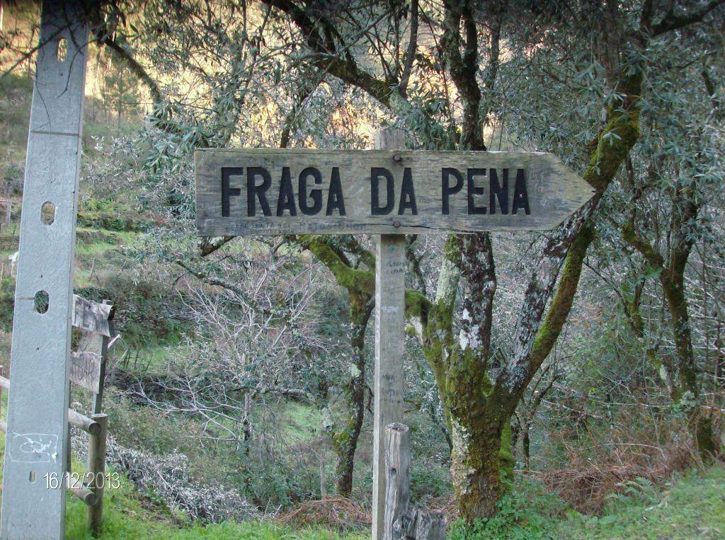 ai896.photobucket.com_albums_ac168_laglemos_pampilhosa_fragadapena.jpg