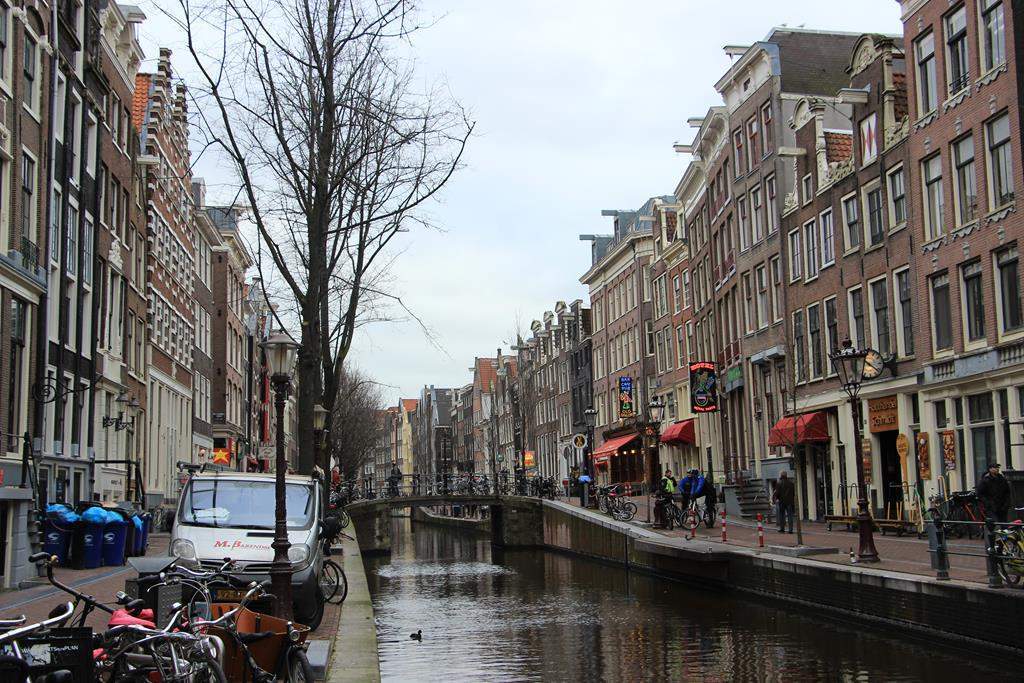 ai909.photobucket.com_albums_ac300_ploferreira_Amsterdao_202014_Amsterdatildeo47_1.jpg