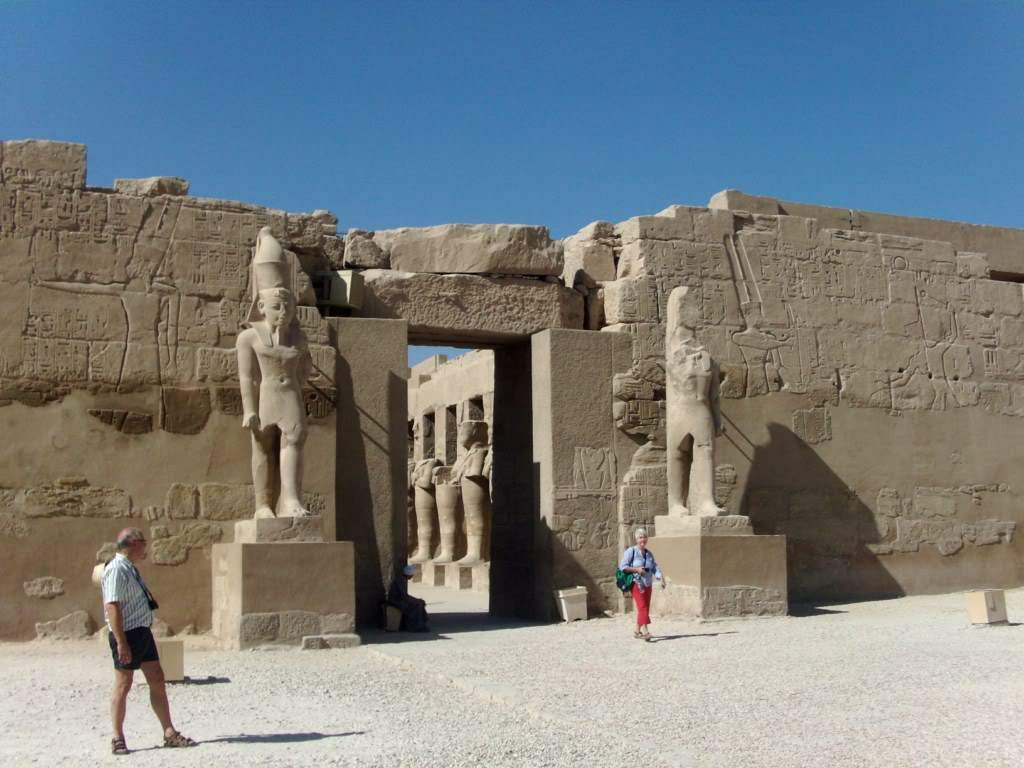 ai909.photobucket.com_albums_ac300_ploferreira_Egipto_202010_Egipto20101201024x768.jpg