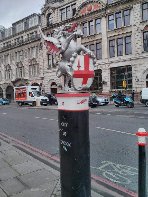 ai909.photobucket.com_albums_ac300_ploferreira_Londres_202013_Londres189.jpg