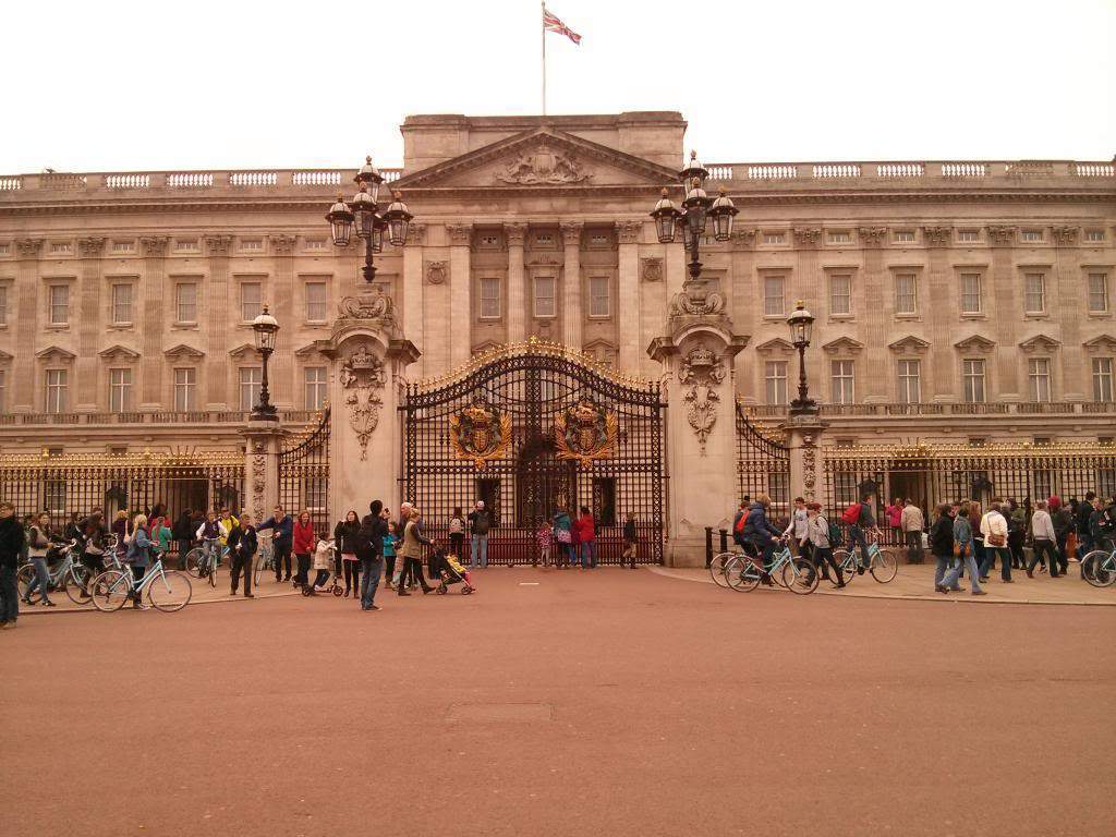 ai909.photobucket.com_albums_ac300_ploferreira_Londres_202013_Londres23.jpg