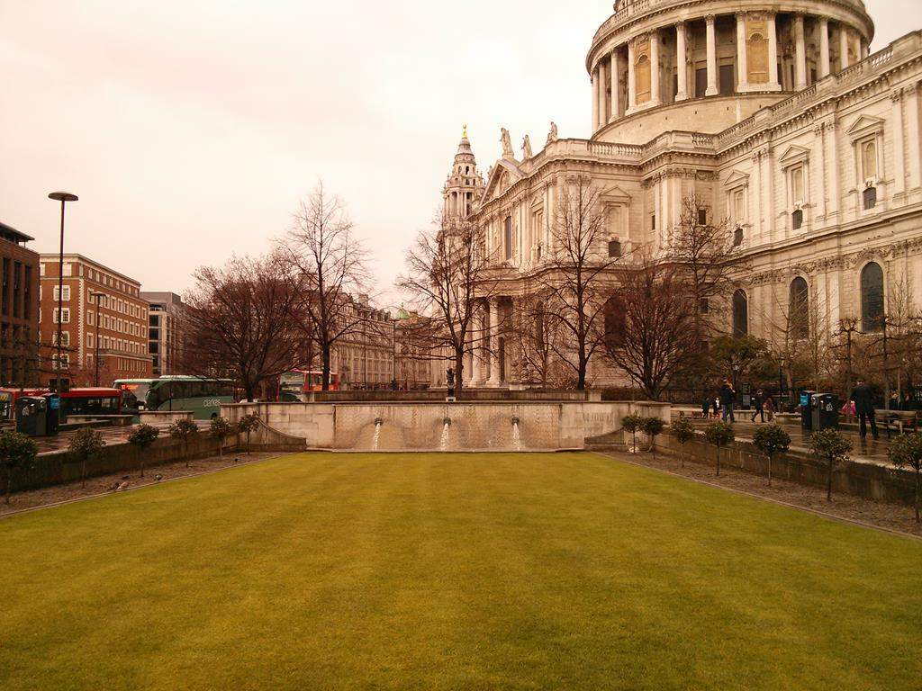 ai909.photobucket.com_albums_ac300_ploferreira_Londres_202013_Londres253.jpg