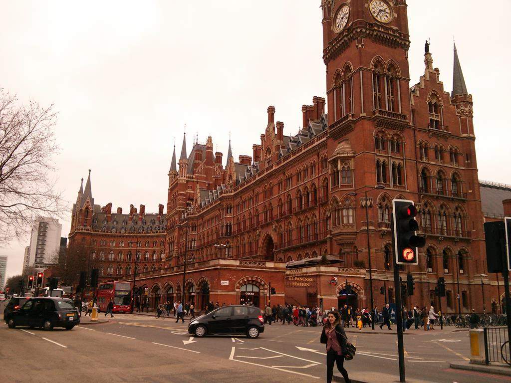 ai909.photobucket.com_albums_ac300_ploferreira_Londres_202013_Londres360_1.jpg