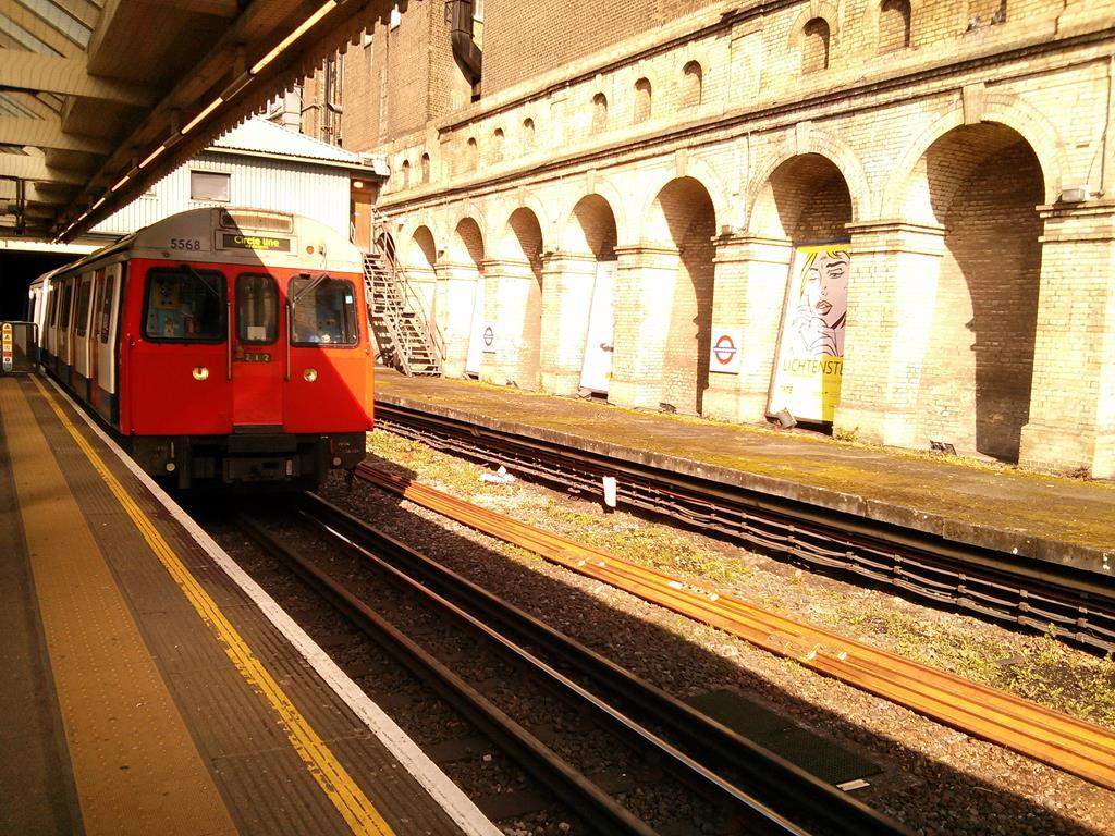 ai909.photobucket.com_albums_ac300_ploferreira_Londres_202013_Londres381.jpg