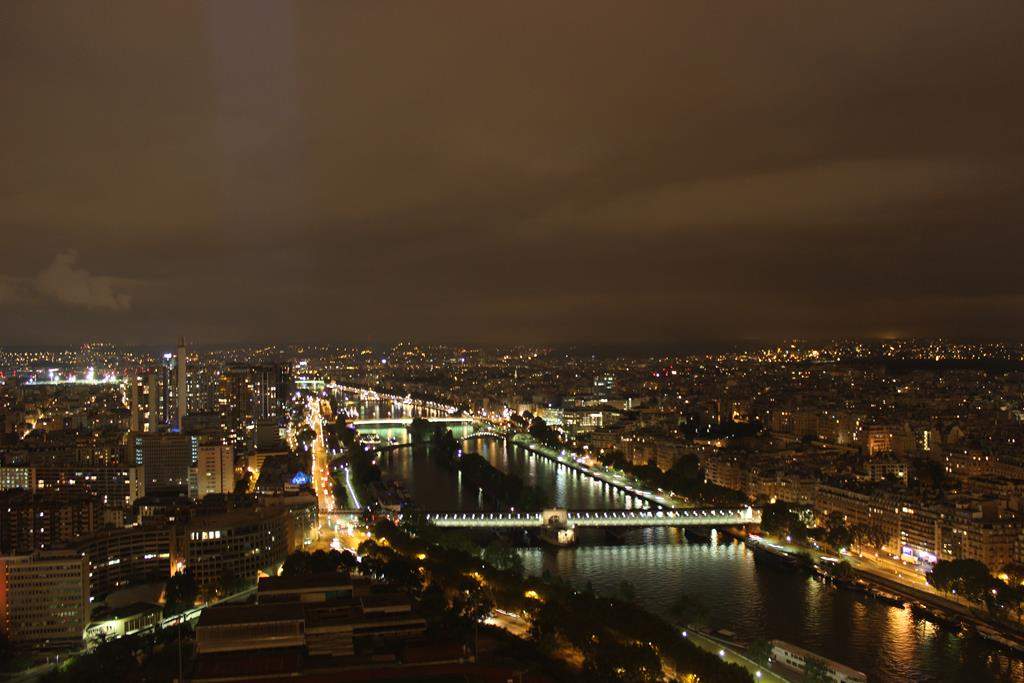 ai909.photobucket.com_albums_ac300_ploferreira_Paris_IMG890.jpg