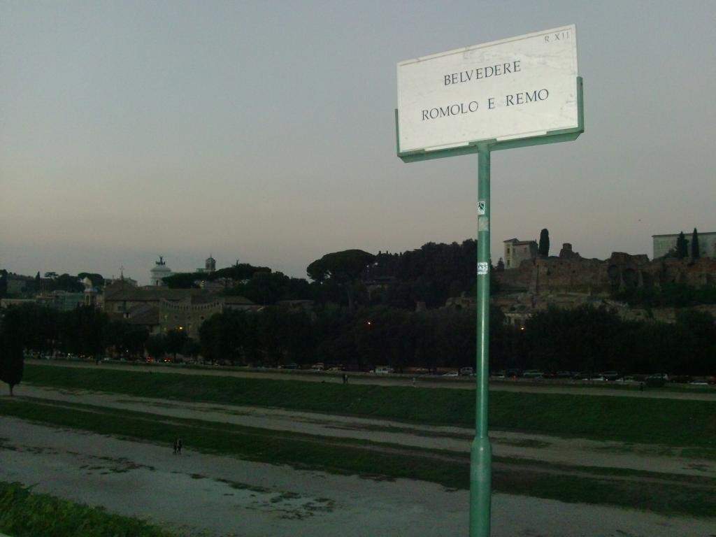 ai909.photobucket.com_albums_ac300_ploferreira_Roma_202012_132.jpg