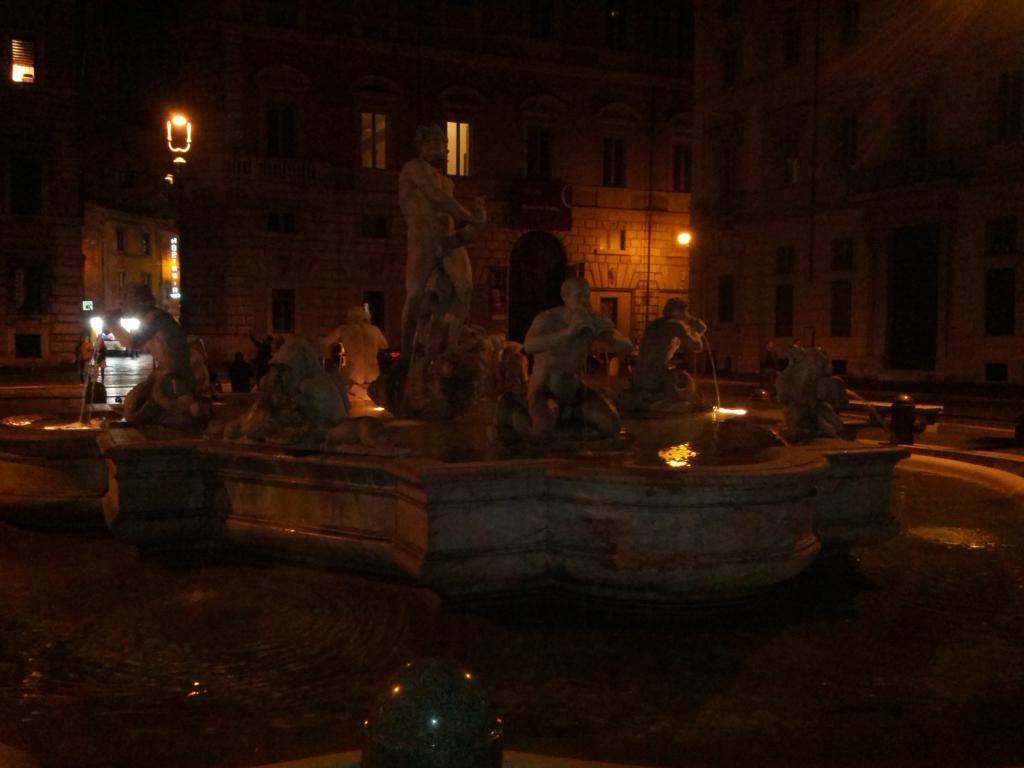 ai909.photobucket.com_albums_ac300_ploferreira_Roma_202012_134.jpg