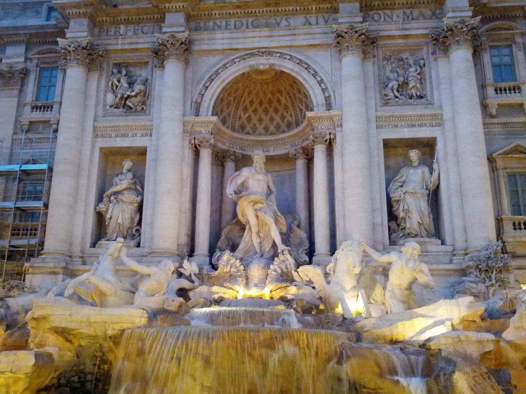 ai909.photobucket.com_albums_ac300_ploferreira_Roma_202012_r123.jpg