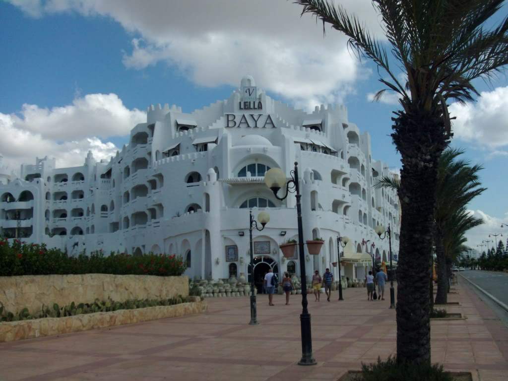 ai909.photobucket.com_albums_ac300_ploferreira_Tunisa_202009_HPIM1227.jpg