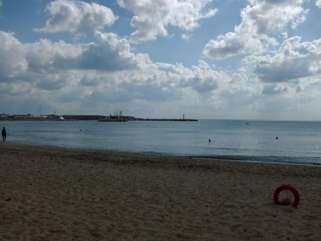 ai909.photobucket.com_albums_ac300_ploferreira_Tunisa_202009_HPIM1233.jpg