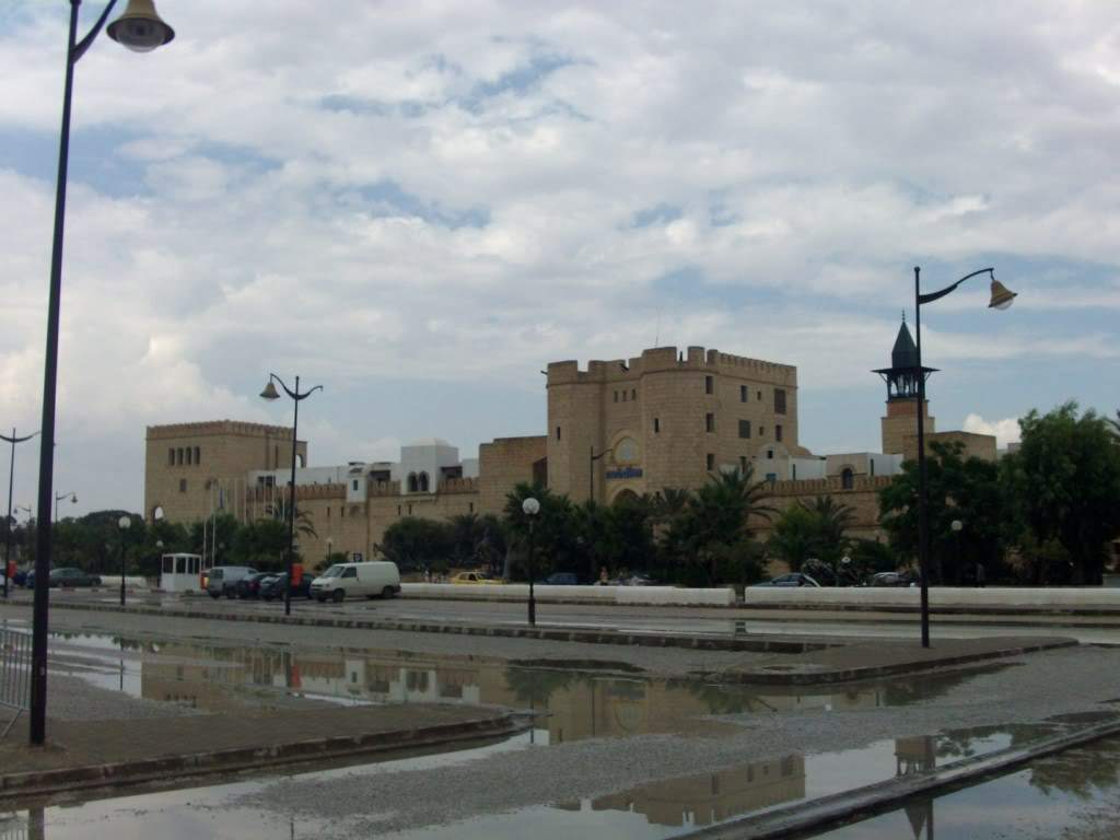 ai909.photobucket.com_albums_ac300_ploferreira_Tunisa_202009_HPIM1516.jpg