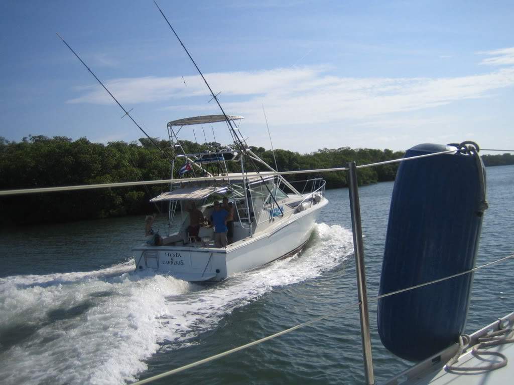 ai910.photobucket.com_albums_ac306_Correia69_Cayo_20Blanco_FER96c55761e8077bb27fe267bbc1959c0a.jpg