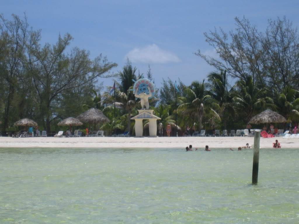 ai910.photobucket.com_albums_ac306_Correia69_Cayo_20Blanco_FERIASEMCUBA2011508.jpg