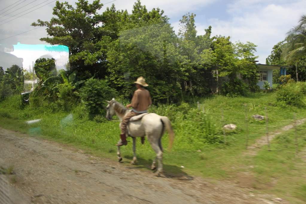 ai910.photobucket.com_albums_ac306_Correia69_Cienfuegos_20__209ba71dbb8149e32e574610790ac6bb47.jpg