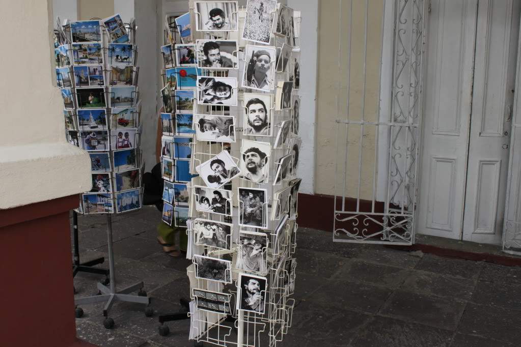 ai910.photobucket.com_albums_ac306_Correia69_Cienfuegos_20__20Cuba_FERIASEMCUBA2011296.jpg