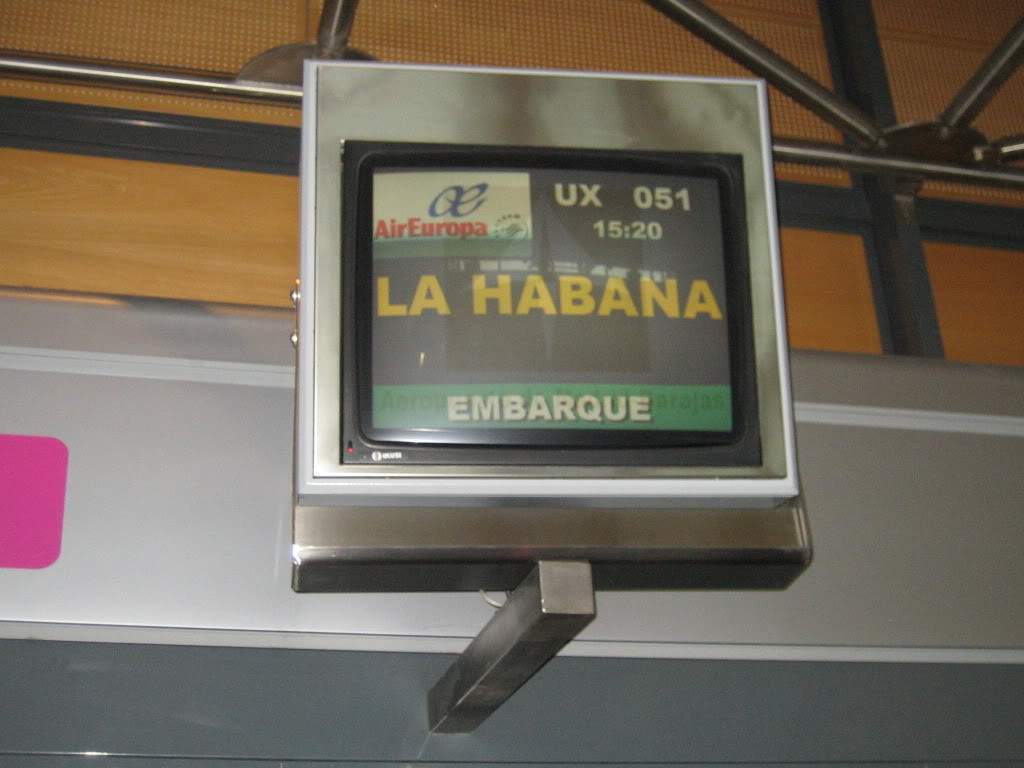 ai910.photobucket.com_albums_ac306_Correia69_CUBA_202011_FERIA01c60e9f75682a337a8eee09b893739b.jpg