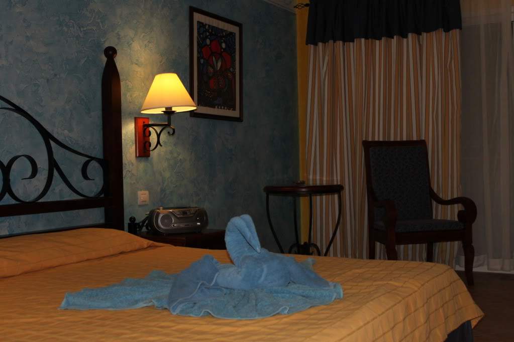 ai910.photobucket.com_albums_ac306_Correia69_CUBA_202011_FERIAb36d062daea3156fe2bb76ebc9490aeb.jpg