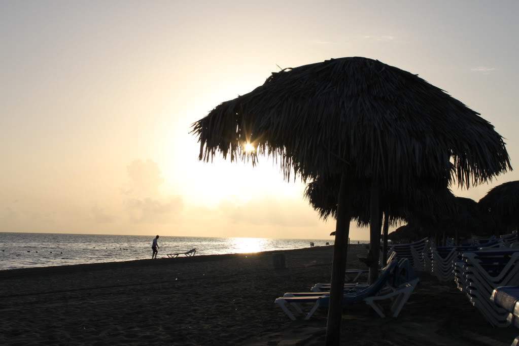 ai910.photobucket.com_albums_ac306_Correia69_CUBA_202011_FERIAfc6191927550b048b35465dadfa74d38.jpg