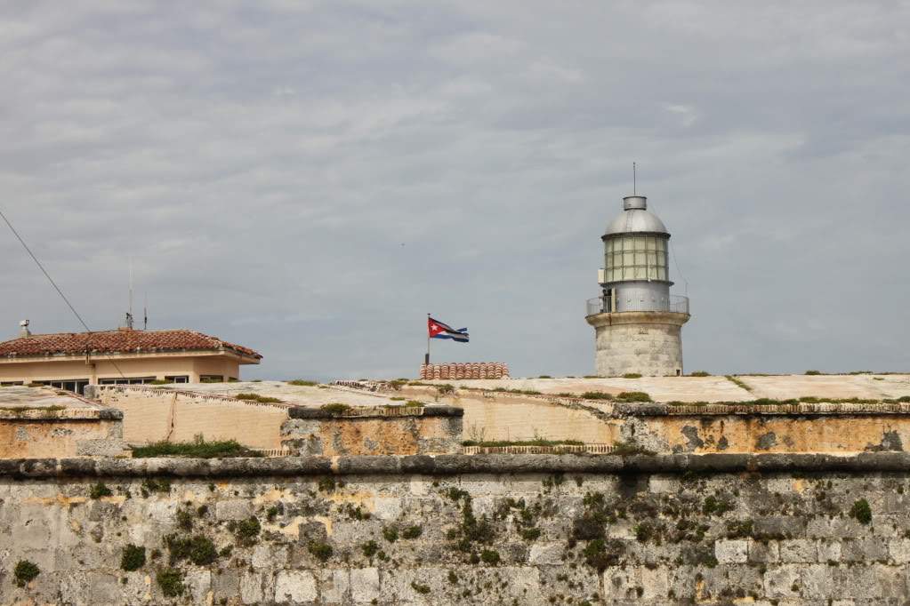 ai910.photobucket.com_albums_ac306_Correia69_HAVANA_FERIASEMCUBA2011150.jpg