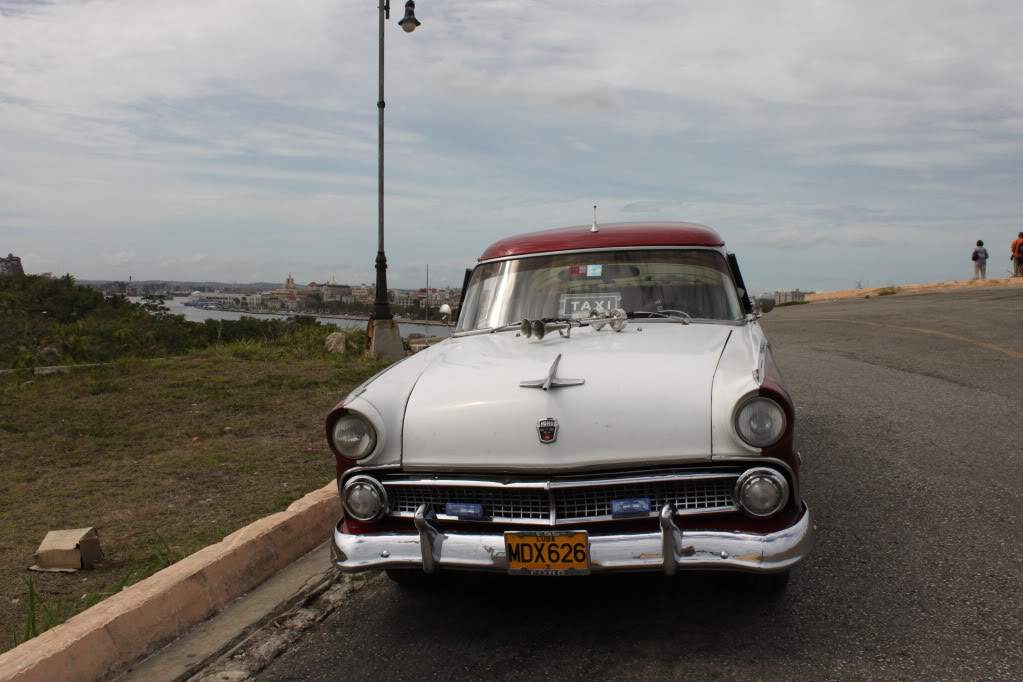ai910.photobucket.com_albums_ac306_Correia69_HAVANA_FERIASEMCUBA2011155.jpg