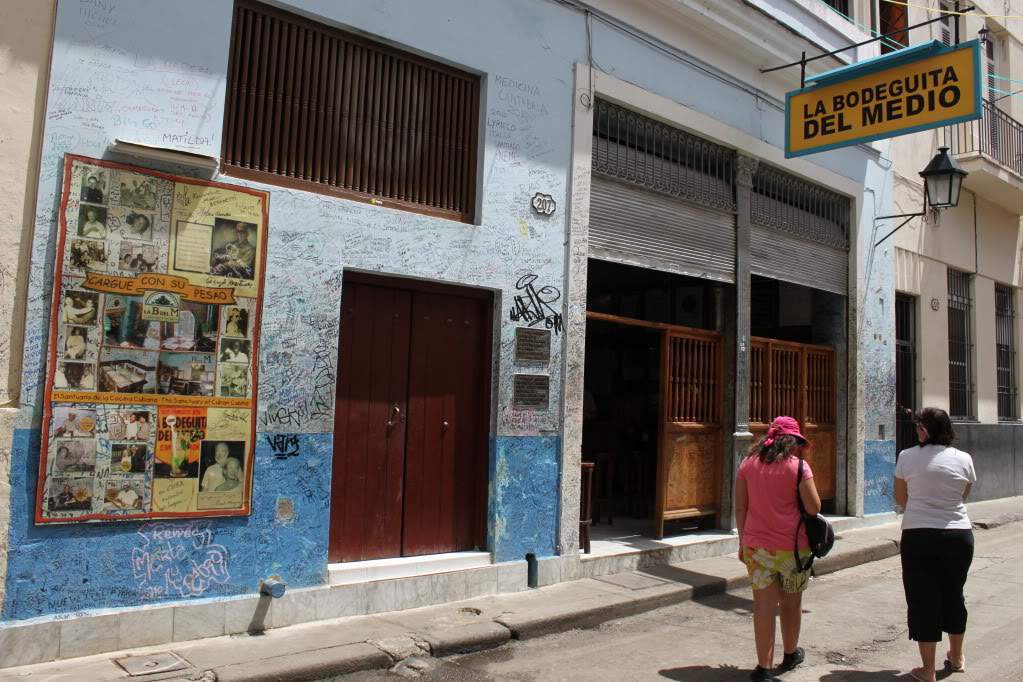 ai910.photobucket.com_albums_ac306_Correia69_HAVANA_FERIASEMCUBA2011256.jpg
