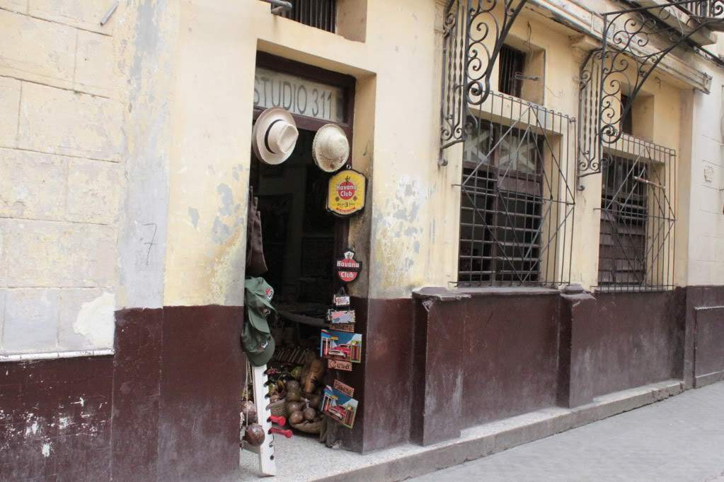 ai910.photobucket.com_albums_ac306_Correia69_HAVANA_FERIASEMCUBA2011262.jpg