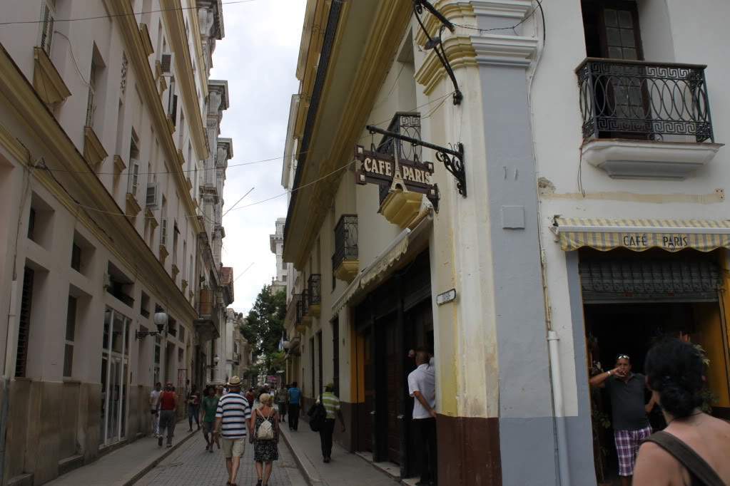 ai910.photobucket.com_albums_ac306_Correia69_HAVANA_FERIASEMCUBA2011264.jpg