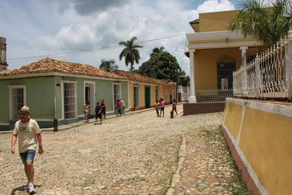 ai910.photobucket.com_albums_ac306_Correia69_TRINIDAD_FERIASEM5a24129e8a258d828aca9990f6c0cf2a.jpg