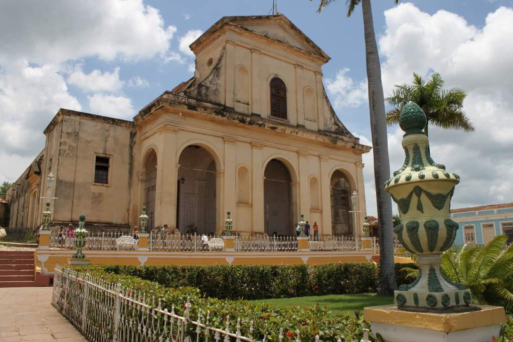 ai910.photobucket.com_albums_ac306_Correia69_TRINIDAD_FERIASEM903d168b5ac12aa57da42bbf65a1c286.jpg