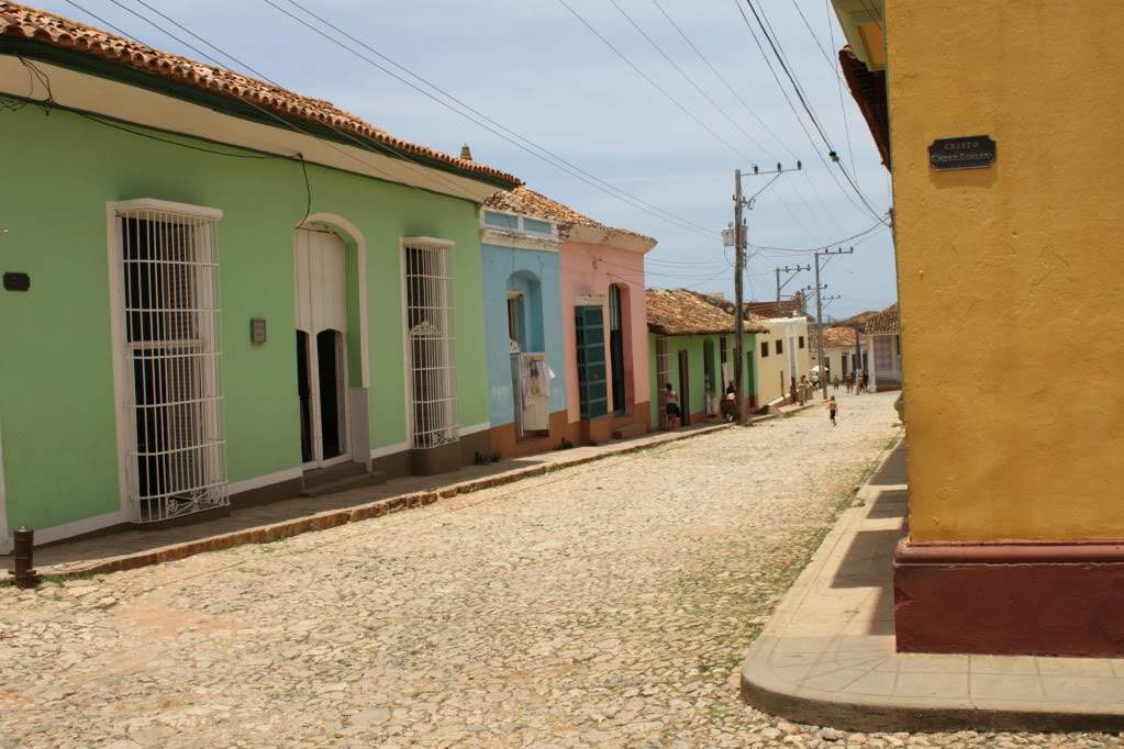 ai910.photobucket.com_albums_ac306_Correia69_TRINIDAD_FERIASEMb08d8f3d89a3857d65cbca4d04e09826.jpg