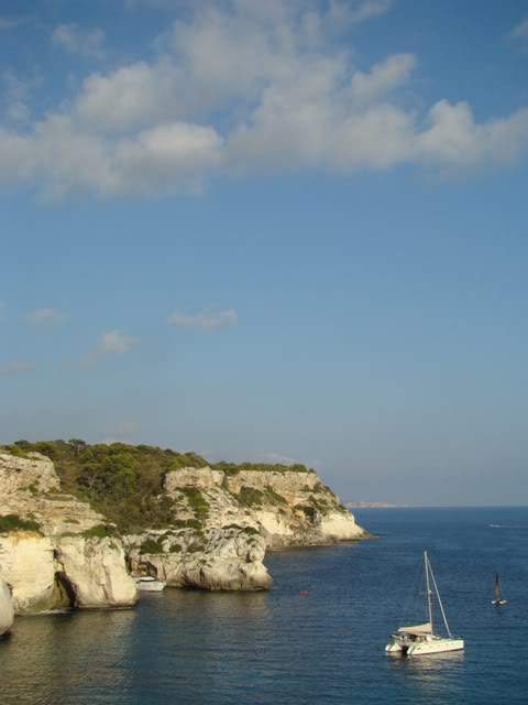 ai931.photobucket.com_albums_ad152_martav_menorca_202009_barcomacarela.jpg