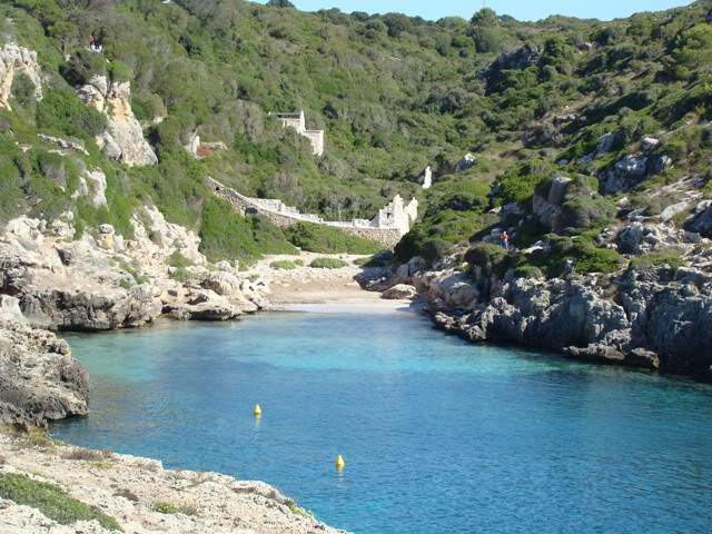 ai931.photobucket.com_albums_ad152_martav_menorca_202009_calabiniq2.jpg