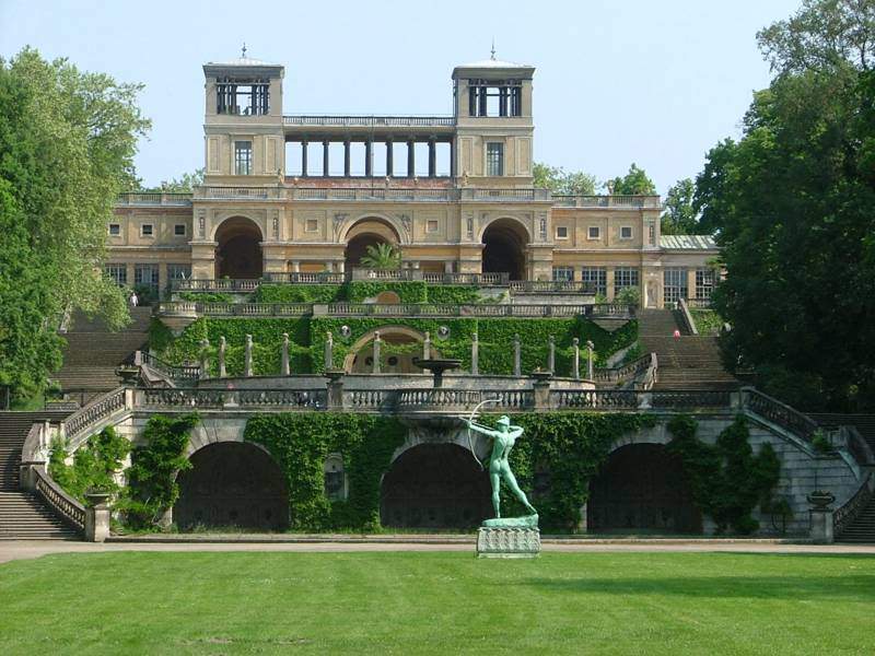 ai941.photobucket.com_albums_ad251_jota58_Potsdam_2005_0617Berlin0143800x600.jpg