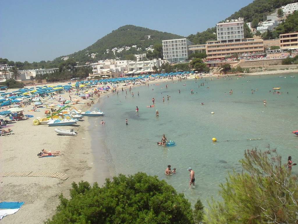 ai959.photobucket.com_albums_ae75_Teresagon_ibiza051.jpg