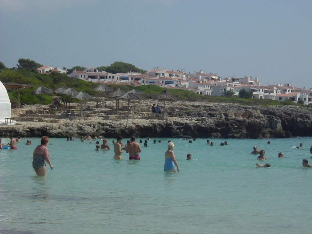 ai959.photobucket.com_albums_ae75_Teresagon_Menorca005.jpg