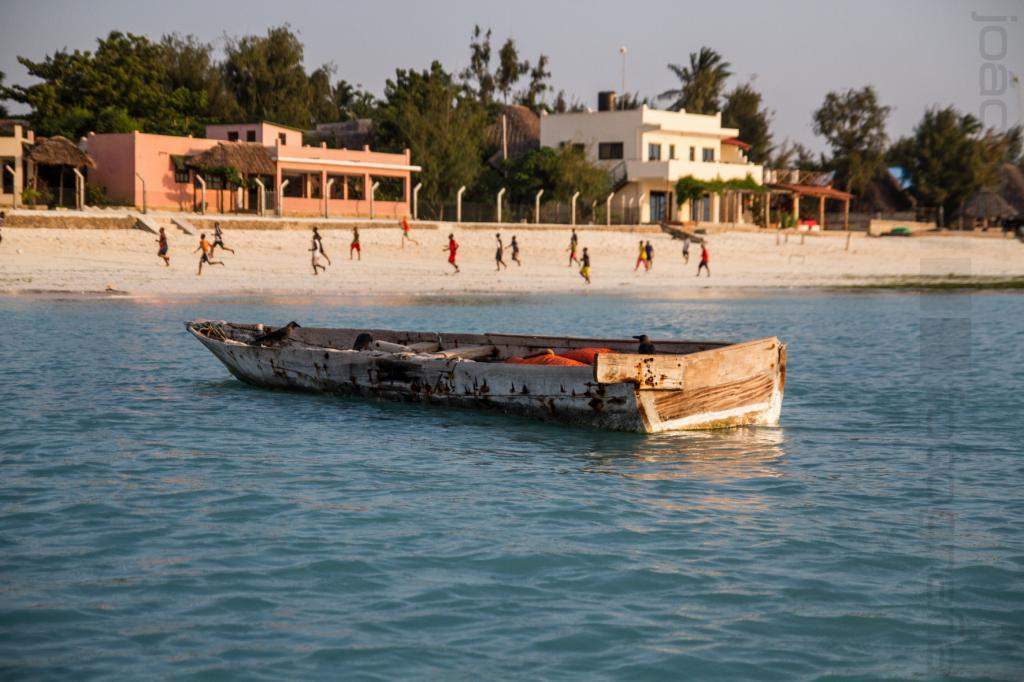 ai966.photobucket.com_albums_ae144_martinsjoao_Zanzibar__MG_2488.jpg