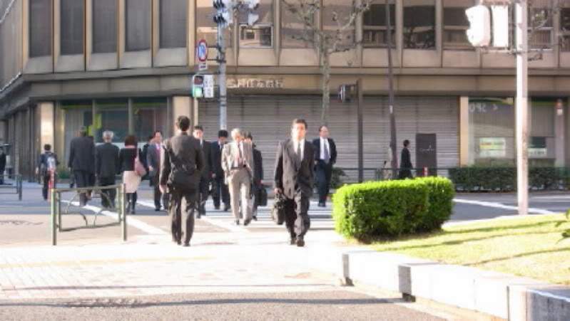 ai973.photobucket.com_albums_ae219_giovaniurtiga_Viagem_20ao_20Japao_05_TokyoDowntown.jpg