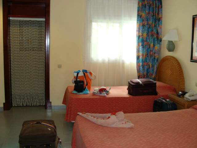 ai983.photobucket.com_albums_ae312_jokerPT_Punta_20Cana_202009_Quarto640x480.jpg