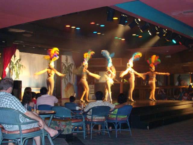 ai983.photobucket.com_albums_ae312_jokerPT_Punta_20Cana_202009_Show_nocturno640x480.jpg